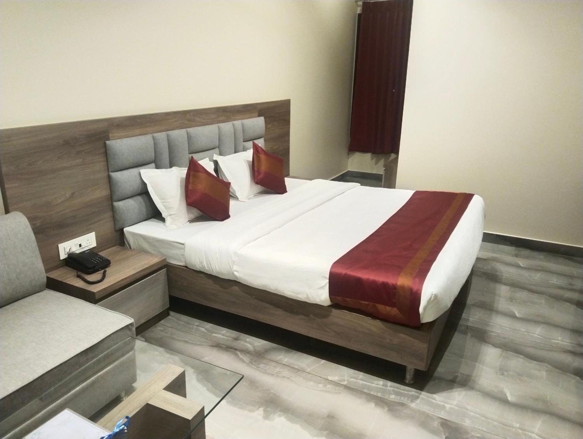 Hotel Dolly Siliguri Esterno foto