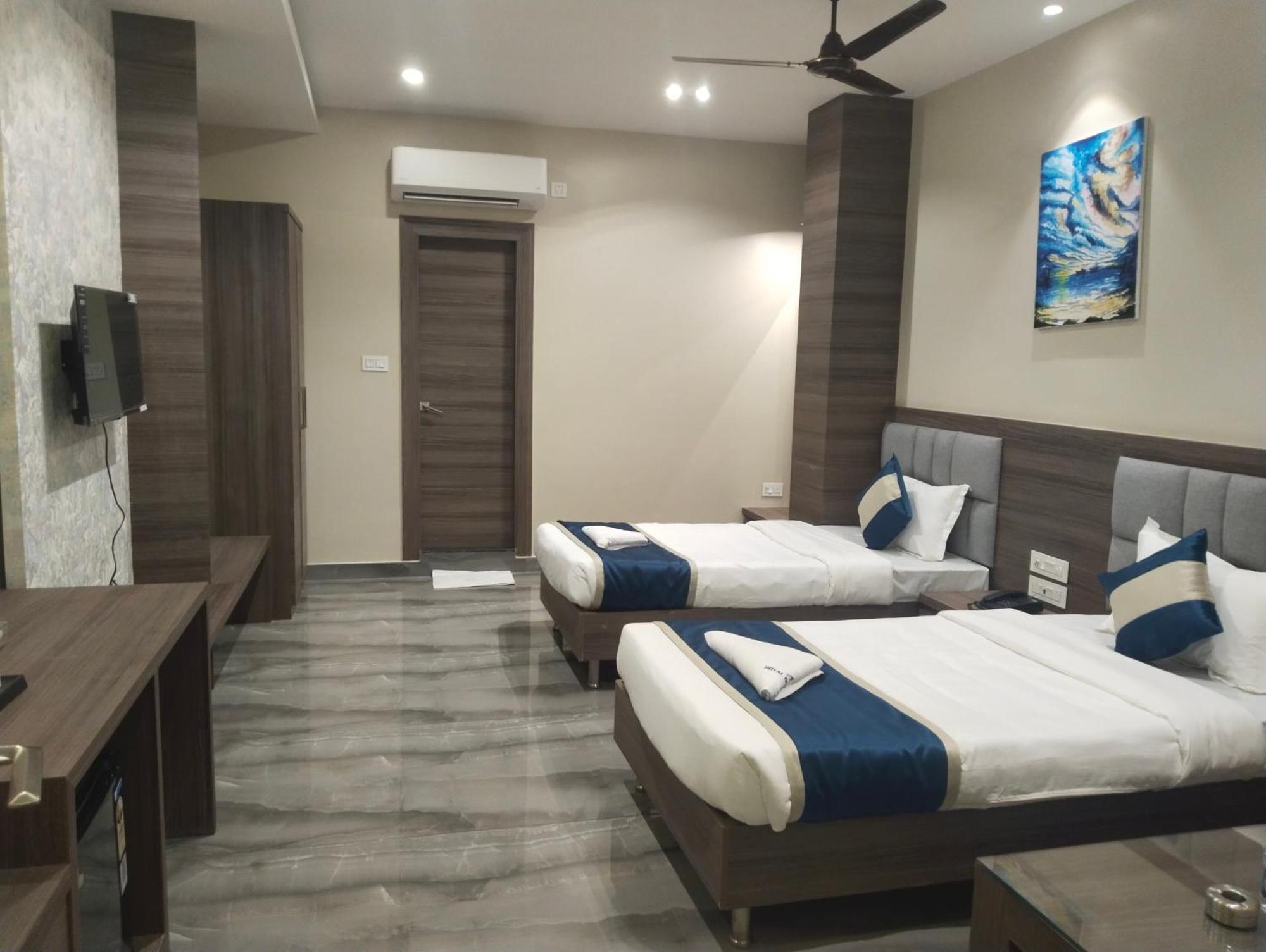 Hotel Dolly Siliguri Esterno foto