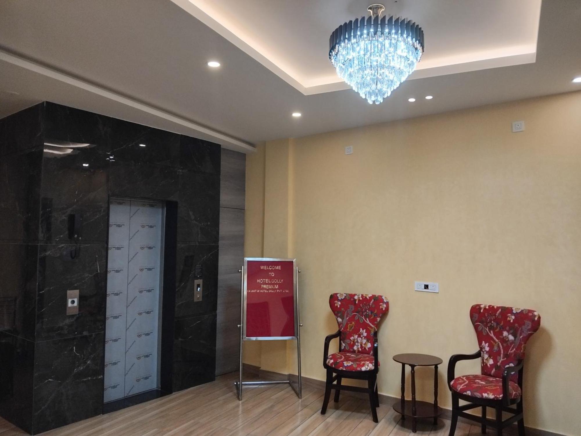 Hotel Dolly Siliguri Esterno foto