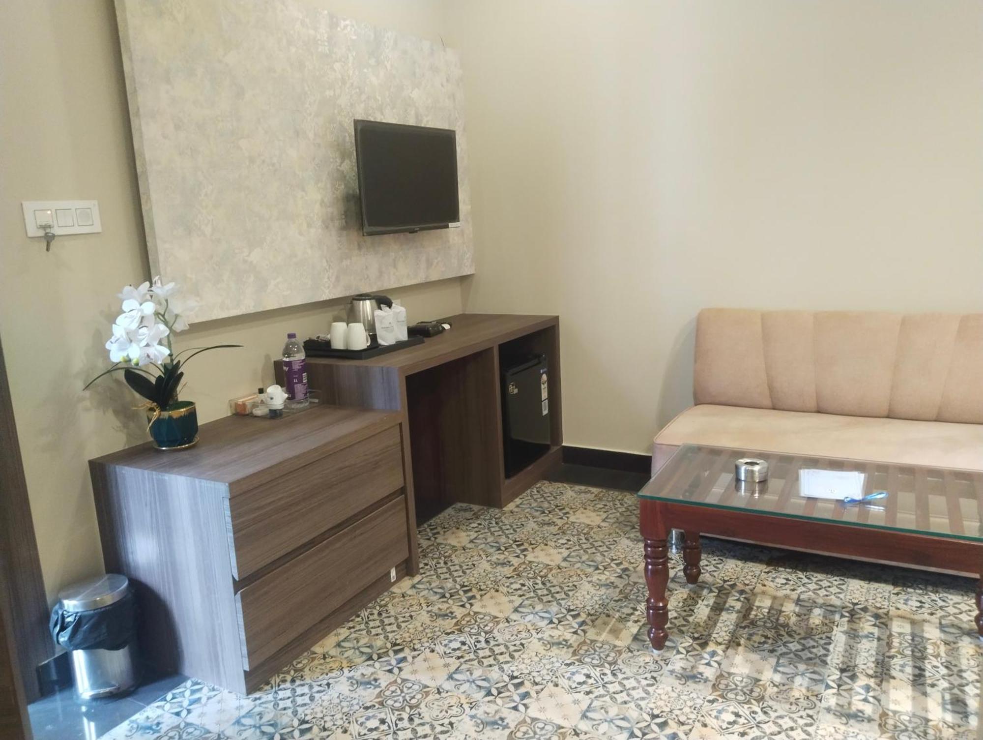 Hotel Dolly Siliguri Esterno foto